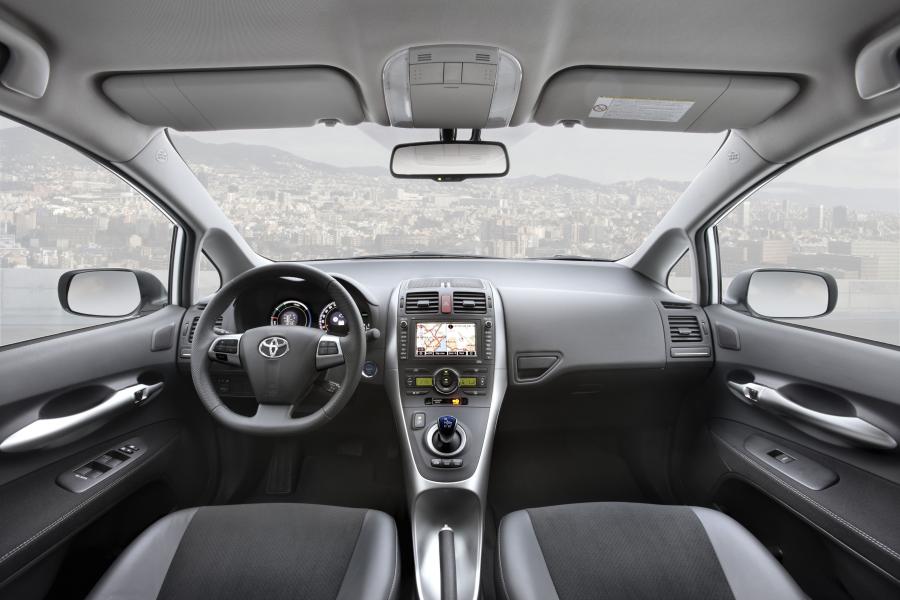  Toyota Auris HSD 2010 года  (фото 41 из 111)